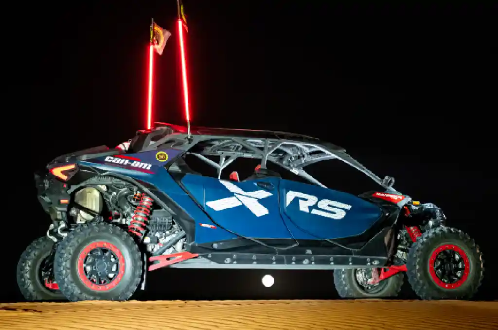 Can-Am Maverick R X RS '26 Smart-Shox (Group) - dune buggy rental Dubai